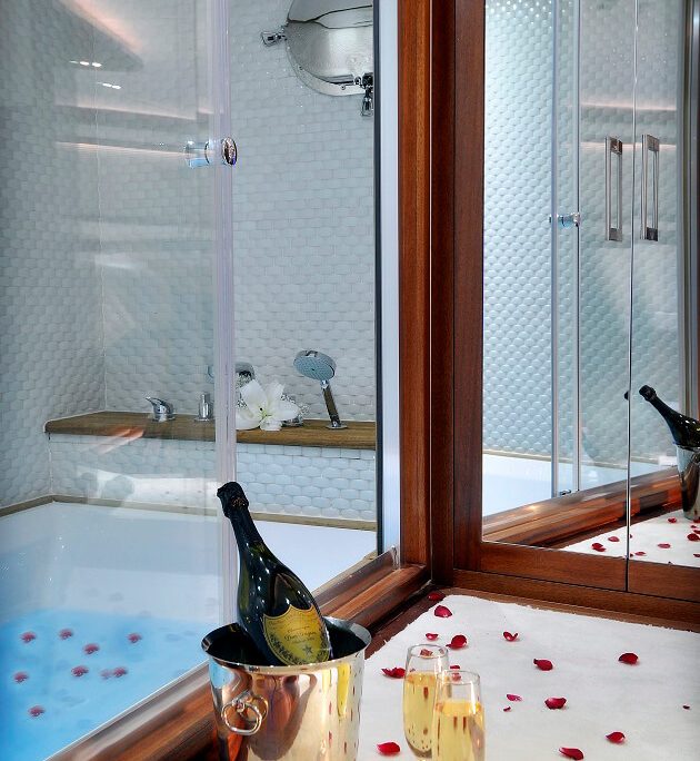 DOLCE MARE Bathroom DOLCE MARE Bathroom