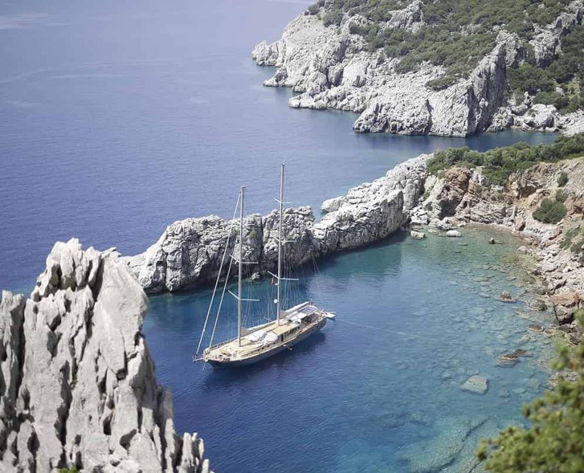 SILVERMOON Anchored -min SILVERMOON Anchored -min