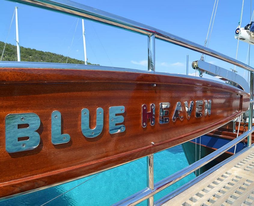 BLUE HEAVEN BLUE HEAVEN