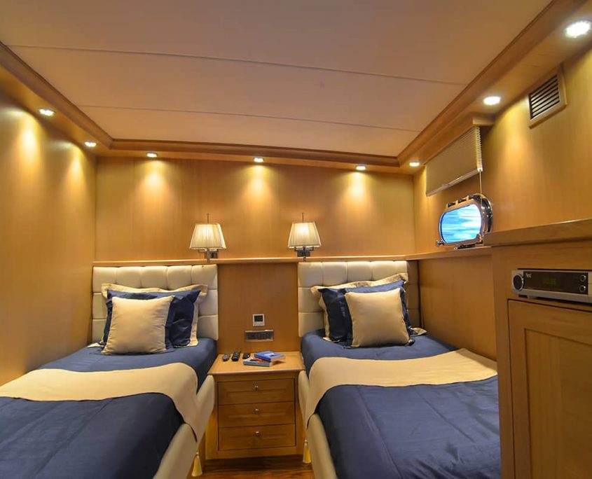 BLUE HEAVEN Twin cabin BLUE HEAVEN Twin cabin