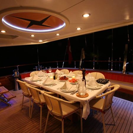 SERENITY 86 - Dining