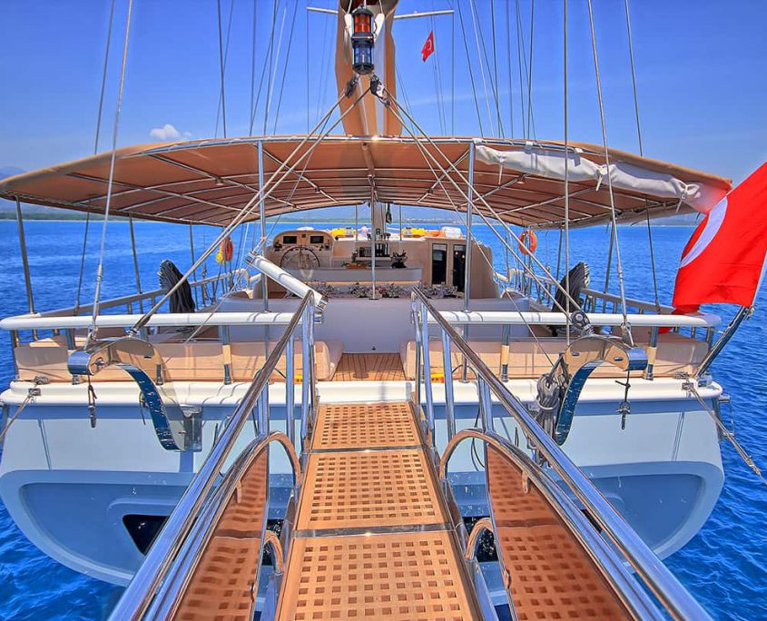 QUEEN OF SALMAKIS QUEEN OF SALMAKIS