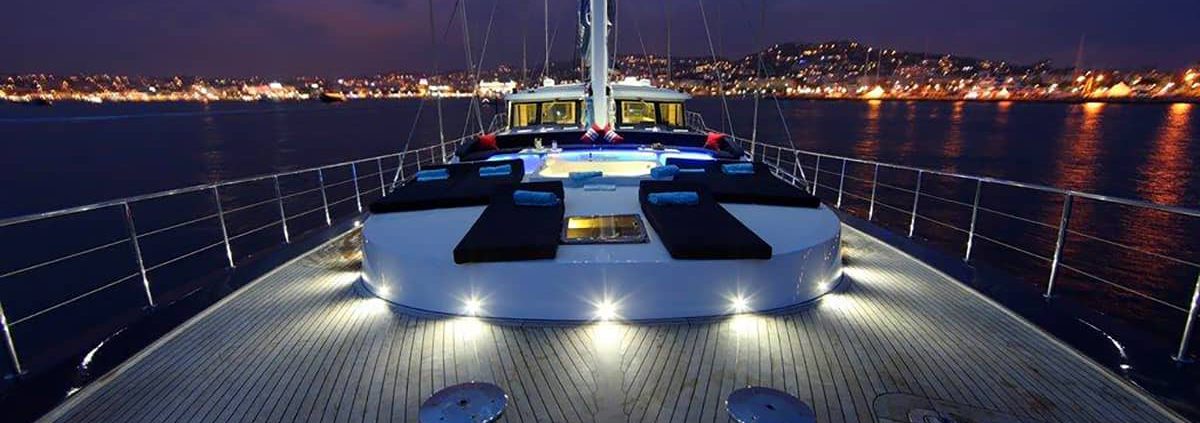 PERLA DEL MARE Deck at night